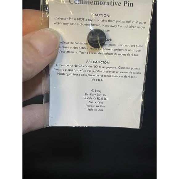 2001 Disney Store SNOW WHITE Commemorative Pin - The 7 Seven DWARFS Sealed - Picture 4 of 5